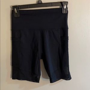 AE Mesh detail bike short
